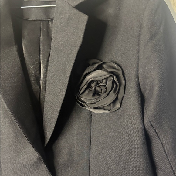 Endless Rose Corsage Blazer - Picture 6 of 16